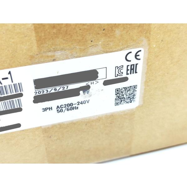2023年製 新品 三菱 MITSUBISHI FR-E820-0.4K-1