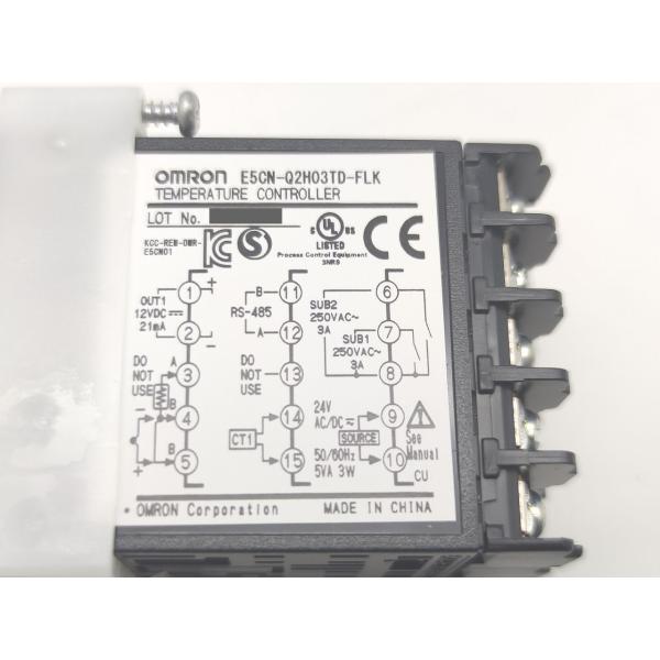 未使用 オムロン OMRON E5CN-Q2H03TD-FLK