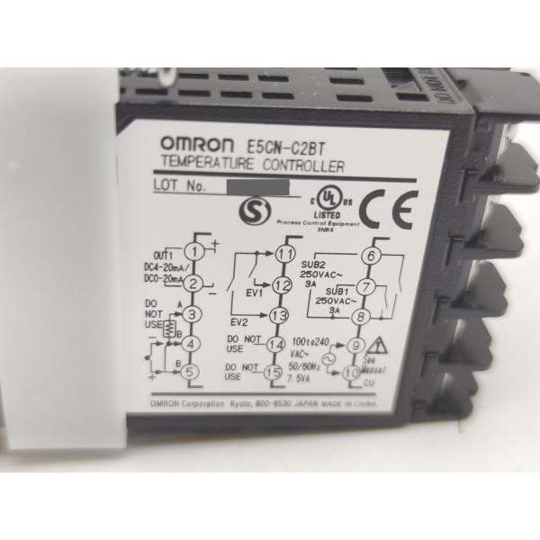 新品 オムロン OMRON E5CN-C2BT 100 to 240VAC その1