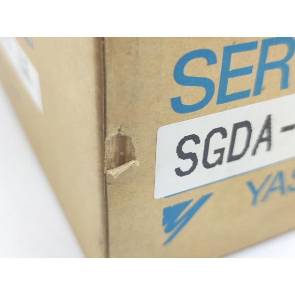 箱いたみあり 未使用 安川電機 YASKAWA SGDA-01AP
