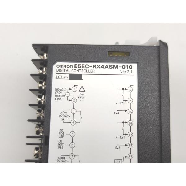 未使用 オムロン OMRON E5EC-RX4ASM-010 Ver.2.1 100to240VAC 50/60Hz