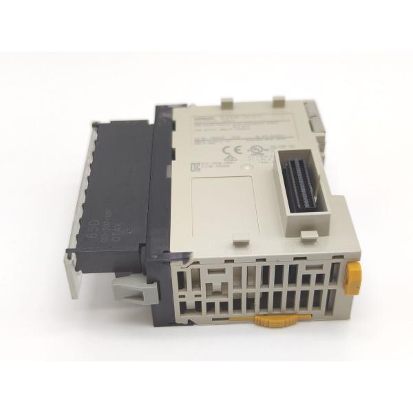 中古 オムロン OMRON CJ1W-OC211 その1