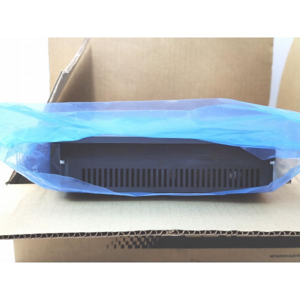 中のビニール袋開封済み 箱いたみあり たぶん未使用 三菱 GOT2000 GT2710-STBA