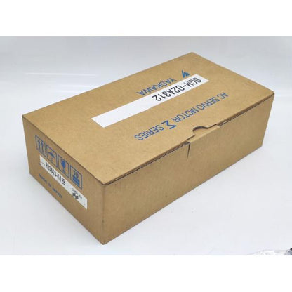 箱いたみあり 新品 安川電機 YASKAWA SGM-02A312
