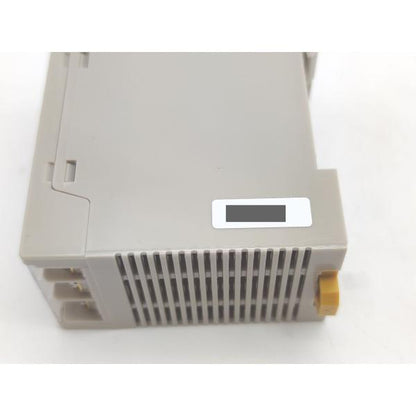 梱包汚れ・いたみあり 未使用 オムロン OMRON S82S-7724 12to24VDC