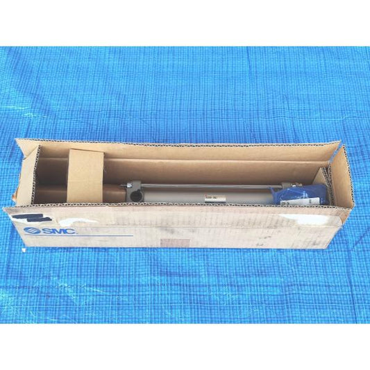 箱いたみよごれマジック書込あり 中古か未使用か不明 SMC  CA2B50-200J