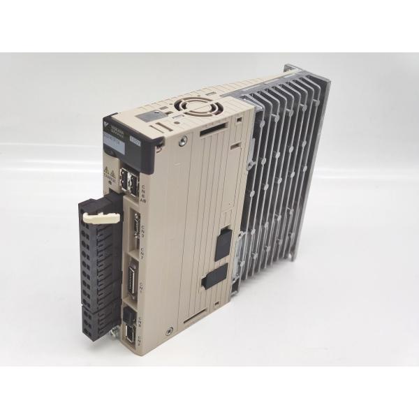 中古 安川電機 YASKAWA SGDV-R70F11A その1