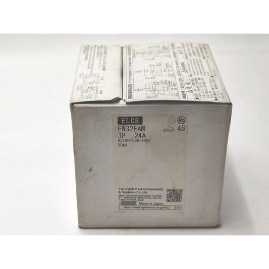 箱いたみよごれあり 未使用 富士電機 EW32EAM 3P 24A