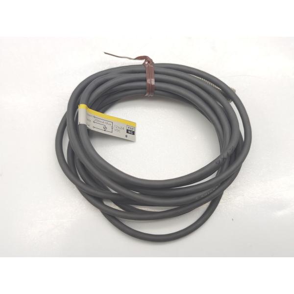 ※箱と中身が違います 中古 E2E-X1R5F2 オムロン OMRON 12to24VDC 2m 5点セット