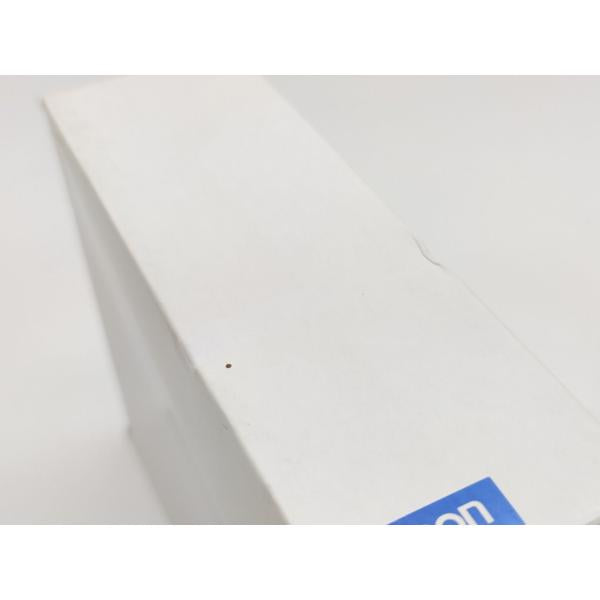 箱いたみあり 未使用 オムロン OMRON CQM1-ID211