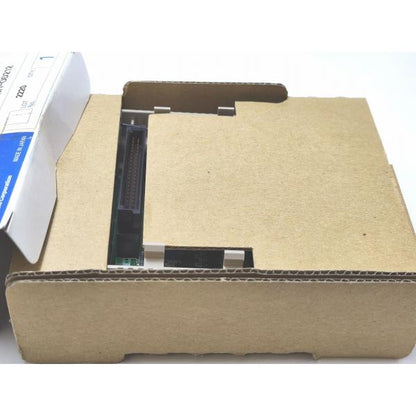 中古か未使用か不明 箱開封済み オムロン CQM1-OD212 OMRON
