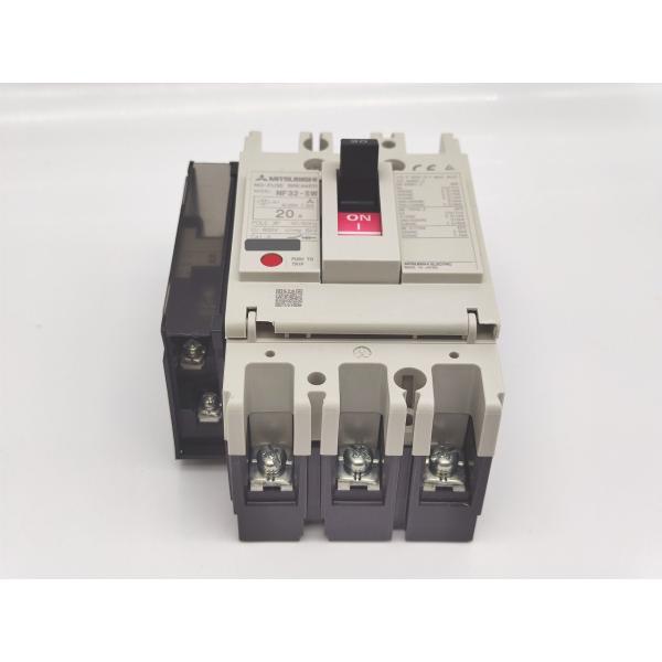 箱いたみあり 未使用 三菱　MITSUBISHI NF32-SW 3P 20A