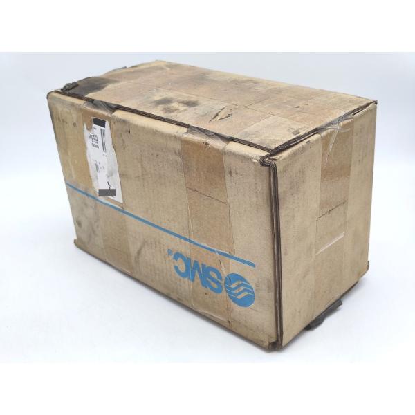 箱汚れ・いたみあり 中古  SMC CDQ2B125-50DCZ