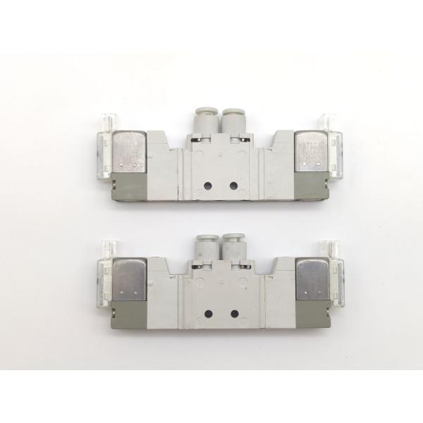中古 SMC VQZ1221-5M0B1-C4 2点セット