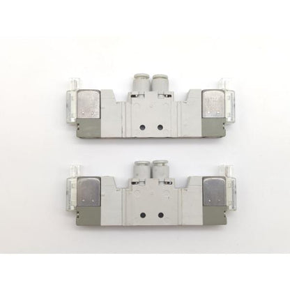中古 SMC VQZ1221-5M0B1-C4 2点セット
