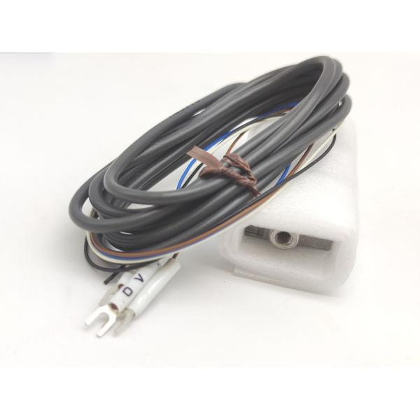 箱汚れ・いたみあり 未使用 オムロン OMRON E8CC-AN0C 12 to 24VDC