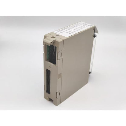 箱汚れあり 中古か未使用か不明 オムロン OMRON C200H-ID212