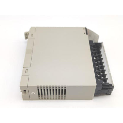 箱汚れあり 中古か未使用か不明 オムロン OMRON C200H-ID212