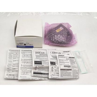 箱汚れいたみあり 未使用 オムロン OMRON ZX0-LD300A61 2m 10to30VDC