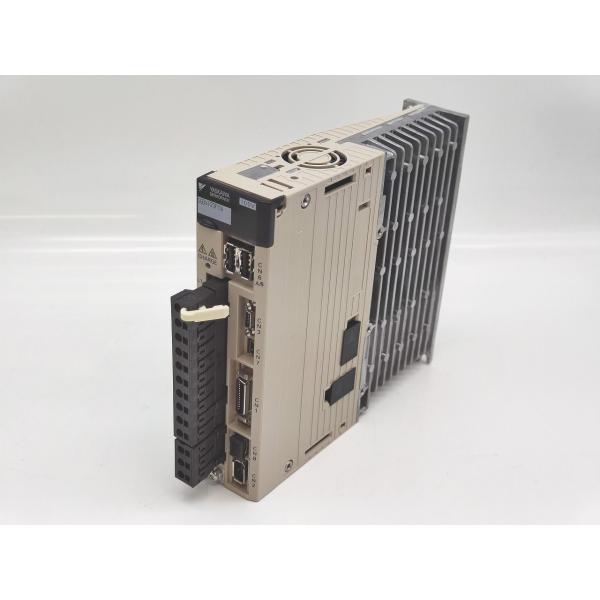 中古 安川電機 YASKAWA SGDV-R70F11A その2