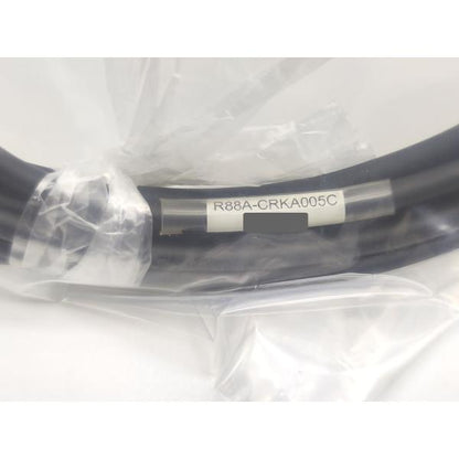 新品 オムロン OMRON R88A-CRKA005C