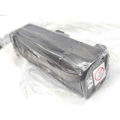 箱汚れあり 新品 安川電機 YASKAWA SGMAH-01AAA2B