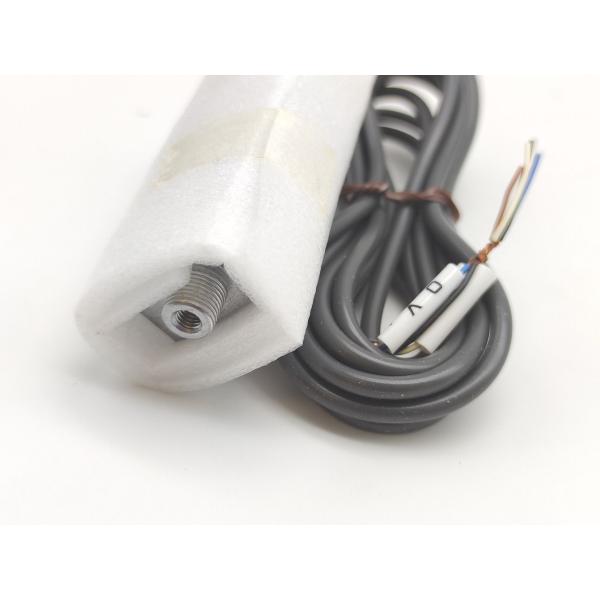 箱汚れ・いたみあり 未使用 オムロン OMRON E8CC-AN0C 12 to 24VDC その1