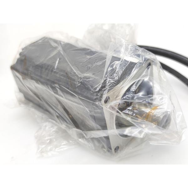 箱いたみあり 新品 安川電機 YASKAWA SGM-04A312