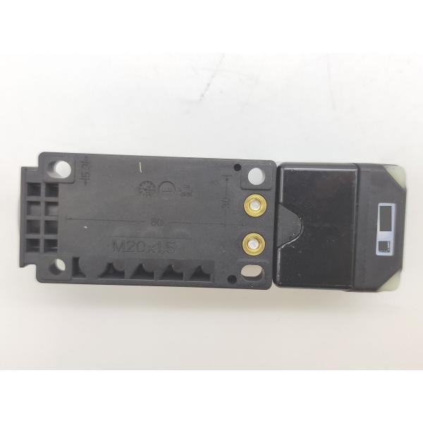 未使用 オムロン OMRON E2Q6-N30ME3-H 10to30VDC
