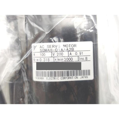箱汚れあり 新品 安川電機 YASKAWA SGMAH-01AAA2B その1