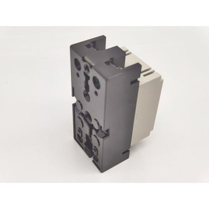 中古 三菱 MITSUBISHI NF30-CS AC220V 10A 2P その1