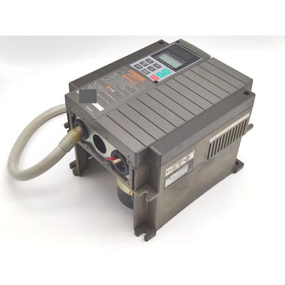 汚れあり 中古 富士電機 FujiElectric FRN7.5P11S-2