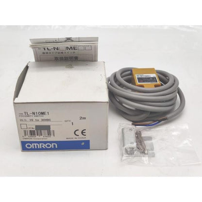 箱汚れあり 未使用 オムロン OMRON TL-N10ME1 10to30VDC 2m