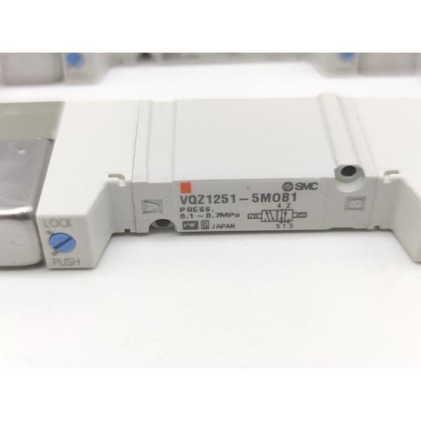 中古 SMC VQZ2121-5M0B1-C6-F 本体4個セット