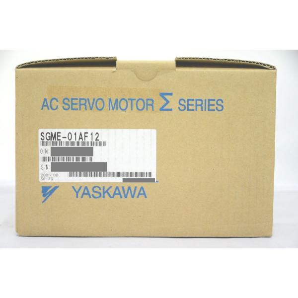 箱いたみあり 未使用 安川 YASKAWA SGME-01AF12 ACサーボモータ