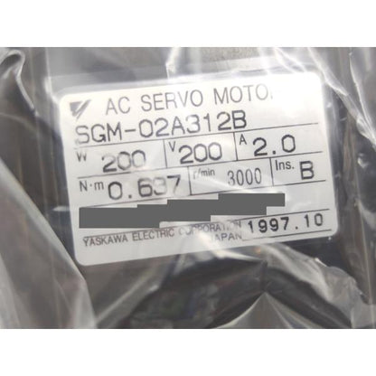 箱汚れあり 新品 安川電機 YASKAWA SGM-02A312B
