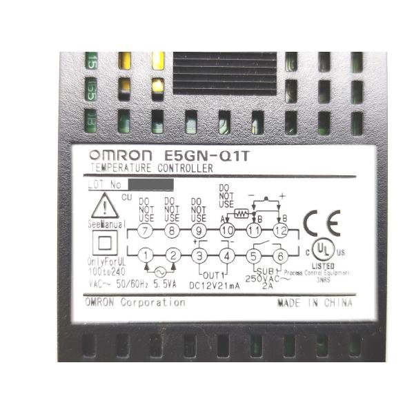 箱汚れ・いたみあり 未使用 オムロン OMRON E5GN-Q1T