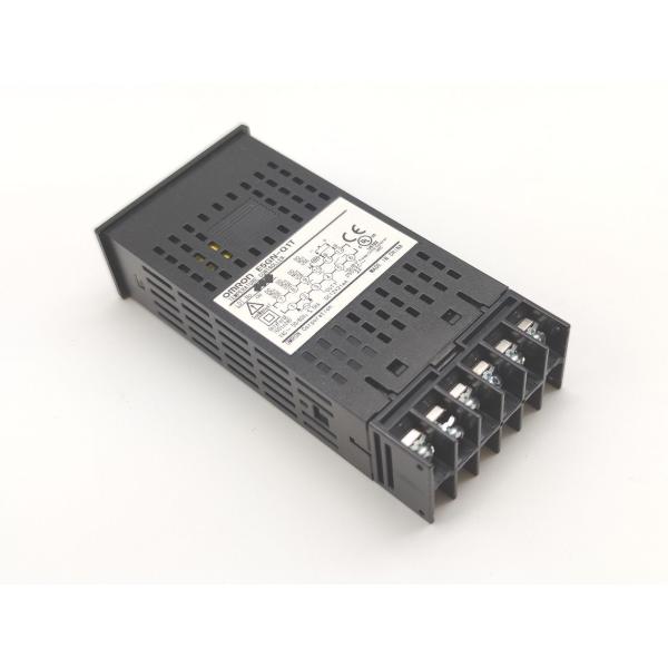 箱汚れ・いたみあり 未使用 オムロン OMRON E5GN-Q1T