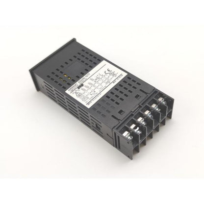 箱汚れ・いたみあり 未使用 オムロン OMRON E5GN-Q1T
