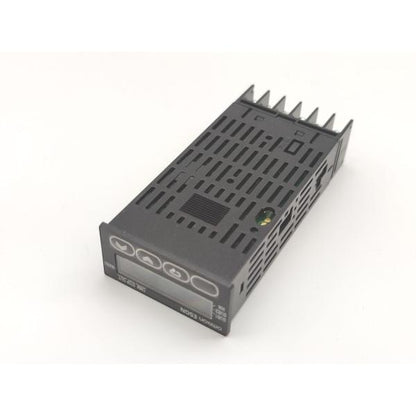 箱汚れ・いたみあり 未使用 オムロン OMRON E5GN-Q1T