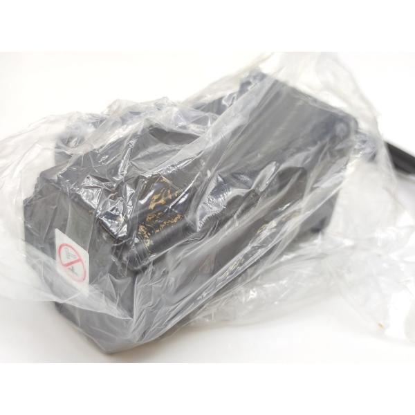 箱汚れあり 新品 安川電機 YASKAWA SGM-04A312