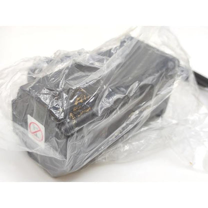 箱汚れあり 新品 安川電機 YASKAWA SGM-04A312