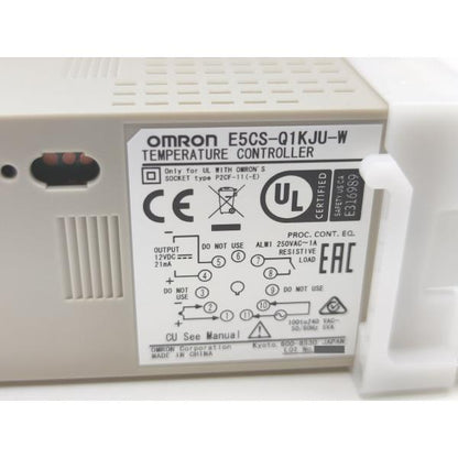 新品 オムロン OMRON E5CS-Q1KJU-W 100 to 240VAC