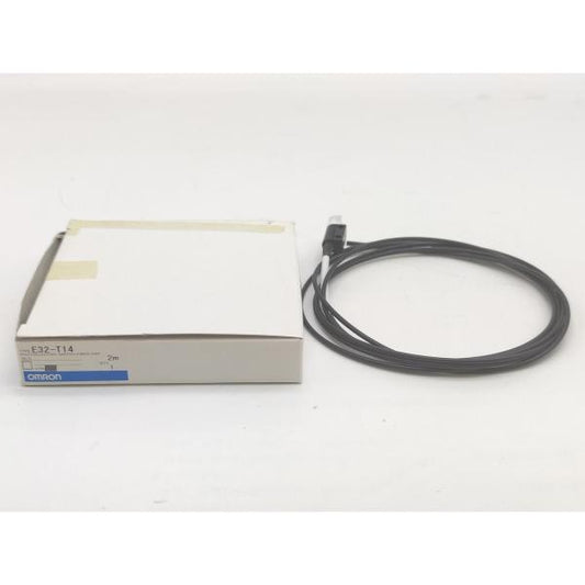 箱汚れ いたみあり 未使用 オムロン OMRON　E32-T14　2m