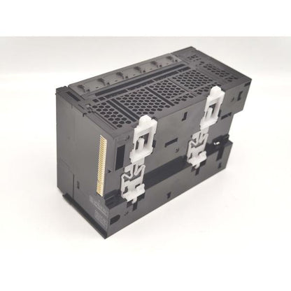 中古 オムロン OMRON NX1P2-1040DT その1