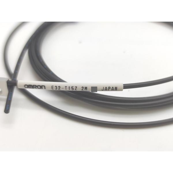 箱いたみあり ネジ1本のみ 付属品テープ跡あり 中古　オムロン OMRON　E32-T15Z　2m