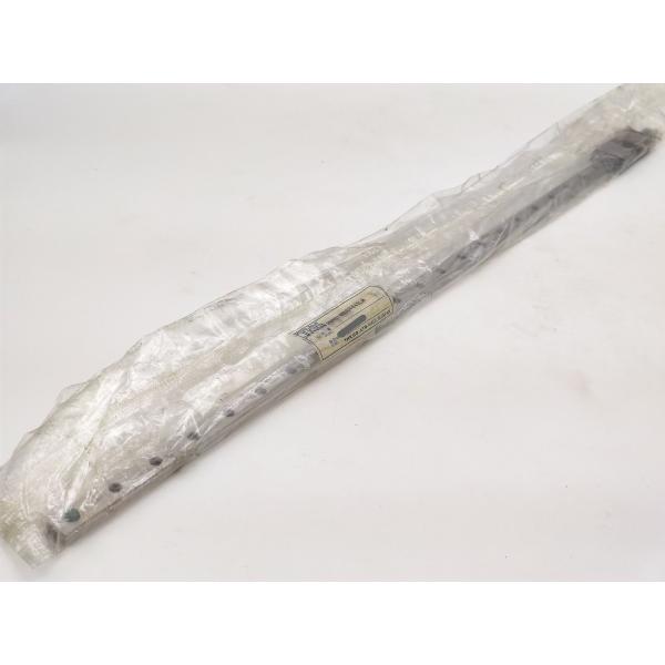 汚れあり 新品 THK 2SRS12MUU＋645LM その1