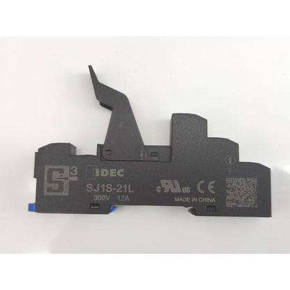 箱いたみあり 新品 IDEC SJ1S-21L 300V 12A 10個×15箱