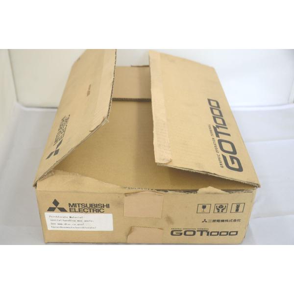 未使用 外箱開封済み 箱いたみあり 三菱 GOT タッチパネル GT1675M-STBA 内袋未開封