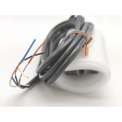 箱汚れ・いたみあり 新品 オムロン OMRON E8CC-AN0C 12 to 24VDC 5点セット その2